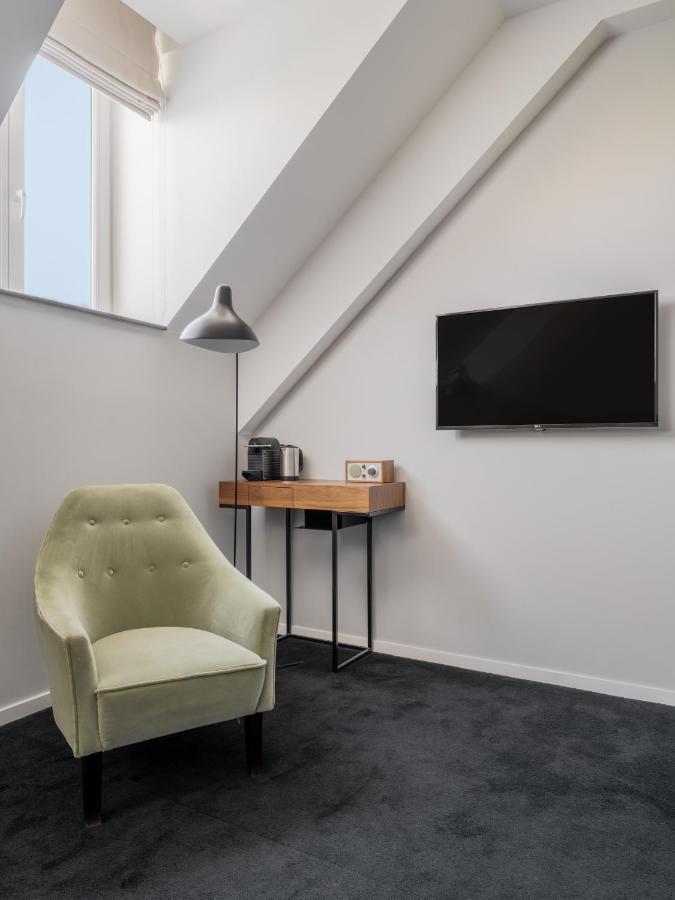 Large Room Accessible,1289150542:JPEG